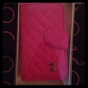 iPhone 4 case Pink way cute! New in box