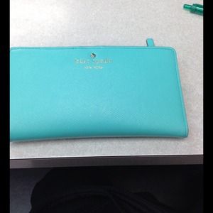 Kate spade mikas pond Stacy wallet