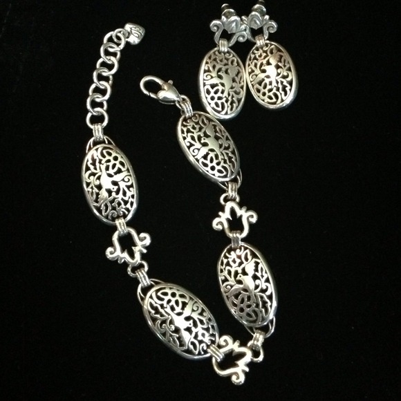 ✔SOLD 💯Brighton Bird Bracelet&Earrings Set!