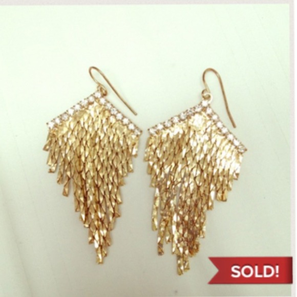 🌀Gold tone Earrings