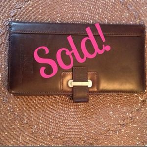 Beautiful Leather Cutter & Buck Travel Folder