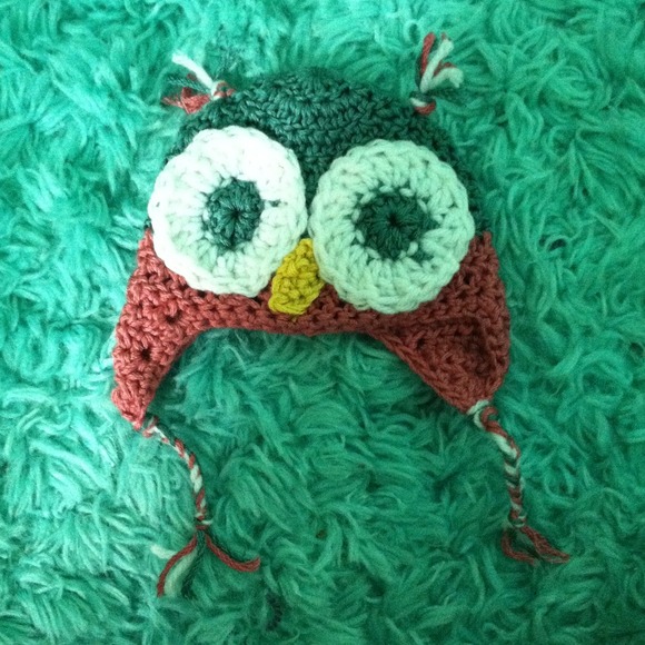 Customized crocheted owl newborn set! - Picture 3 of 4
