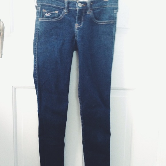 Dark wash hollister skinny jegging