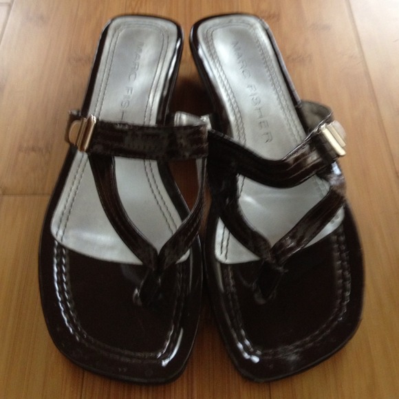Marc Fisher Comfy Casual Sandal - Picture 2 of 3