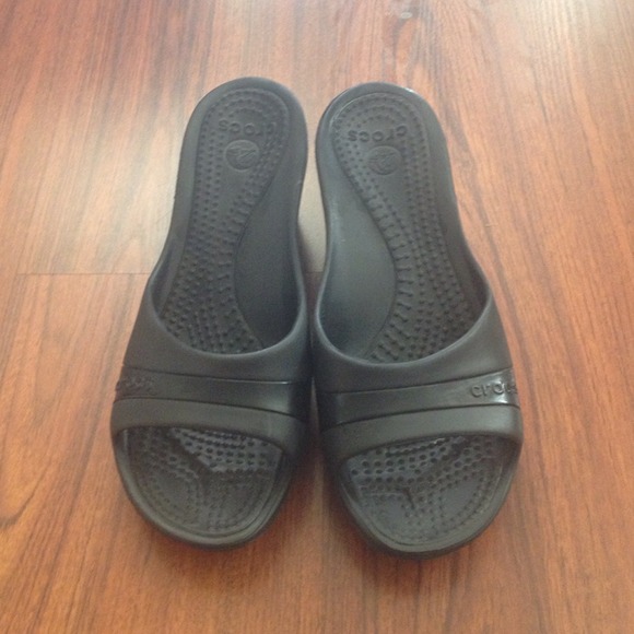 Black Wedge Crocs