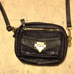 Black shoulder bag