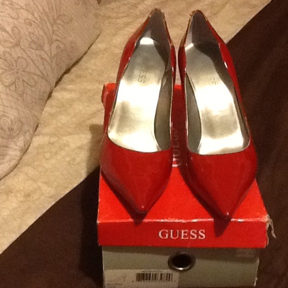 Guess high heals ... - Picture 2 of 4