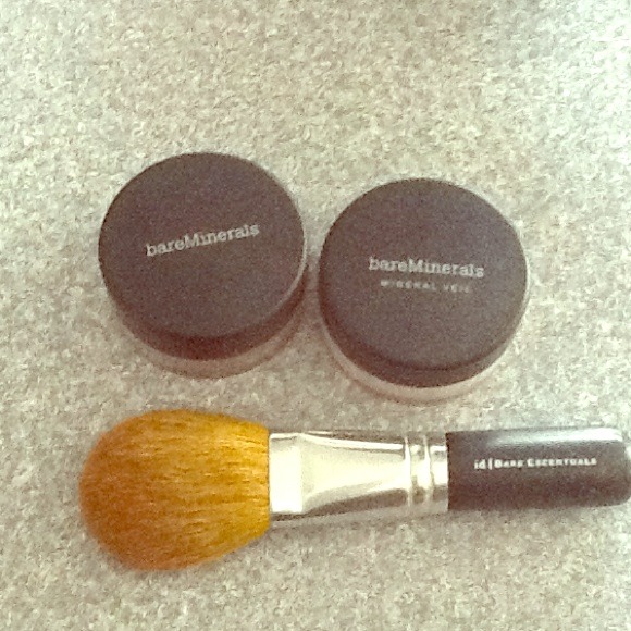 Bare minerals with blush brush!