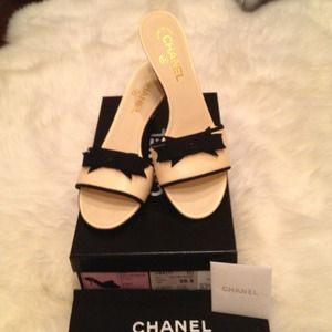 ⭐️Chanel  mules on hold⭐️