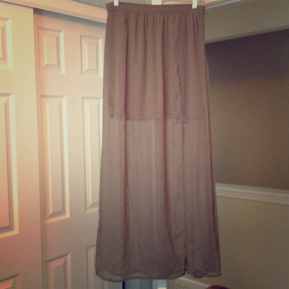 🔴🔴SOLD🔴🔴Side medium skirt