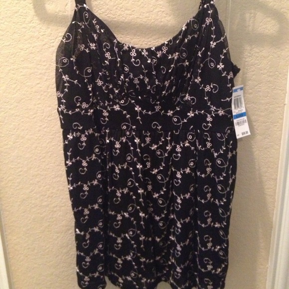 Black & Pink tank top