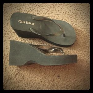 Black platform flip flops