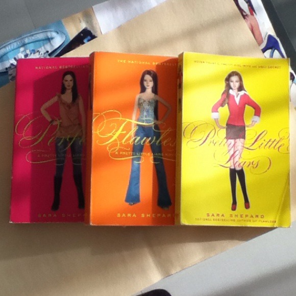 BUNDLE FIRST 3 PRETTY LITTLE LIARS BOOKS