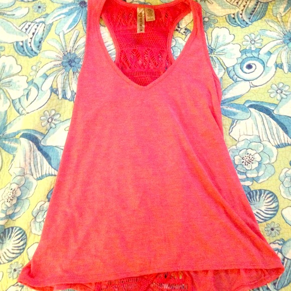 Peek-a-boo open back tank