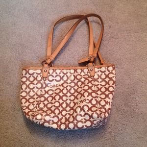 🎉Reduced 🎉Small tan and brown leather coach tote