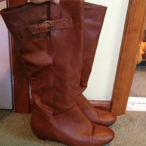 Brown boots
