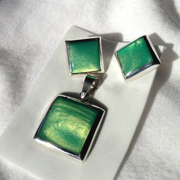 Green square silver earring and necklace set - Picture 1 of 4