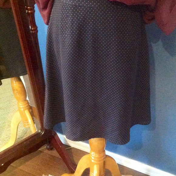 BUNDLED! Silk polka dot skirt - Picture 4 of 4