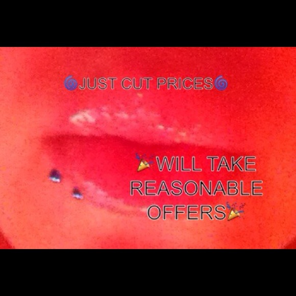🎀COME CHECK IT OUT🎀
