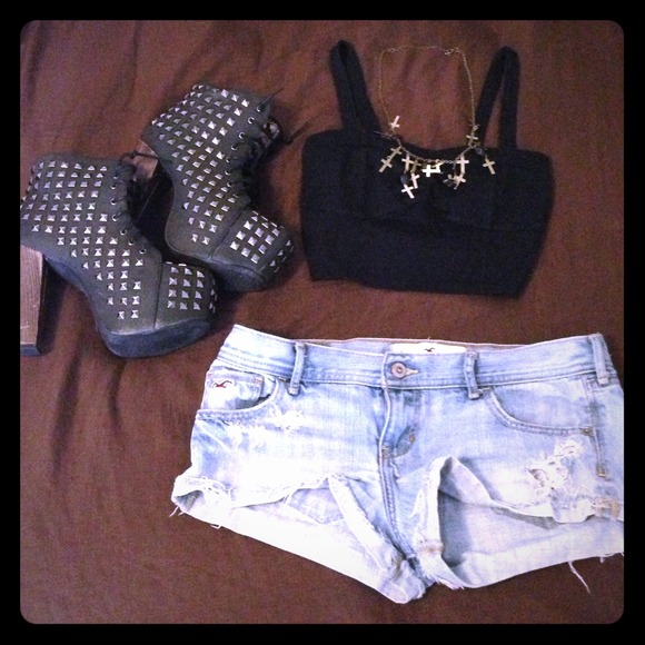 Black bustier