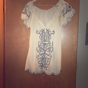 Beautiful top by Lucca.