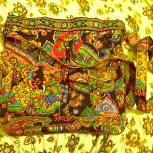 TEADED !! 🎀Vera Bradley cross body purse !