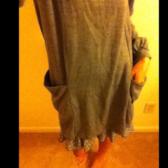 Cute dress - Picture 3 of 3