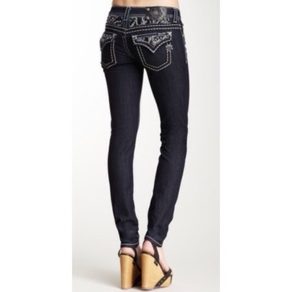 ❌SOLD❌ Miss Me Skinny Jeans