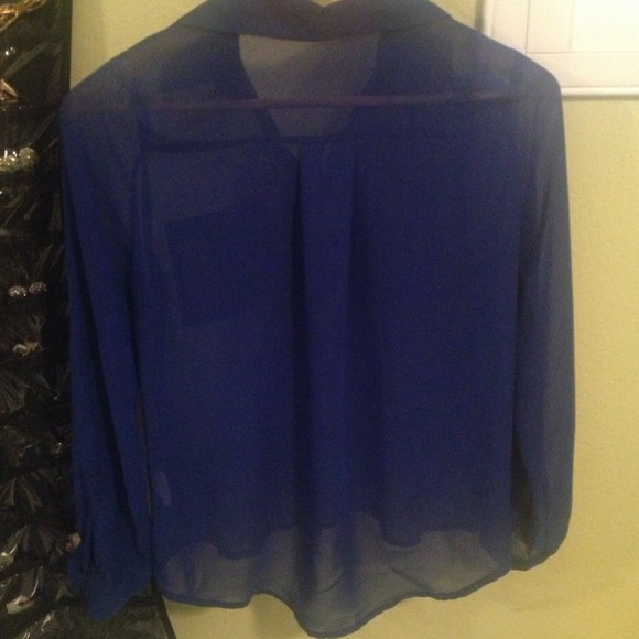 Top - Picture 2 of 2