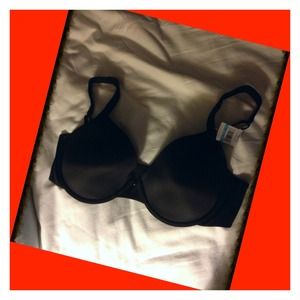 Warner's black tee shirt bra...38C