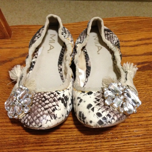 *****RESERVED for Cecimol*****Ballet flats size 6