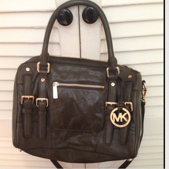 100% authentic Michael kors - Picture 1 of 1