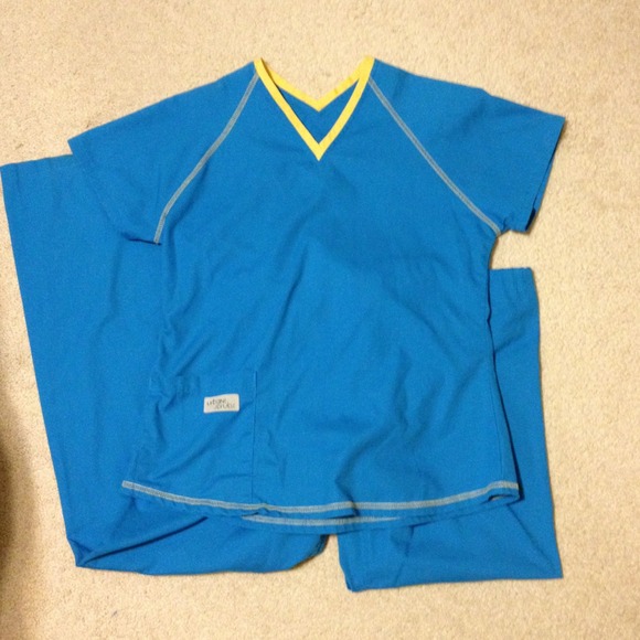 Urbane Scrubs set- size x-small