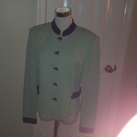 St. John lime green 2-piece suit