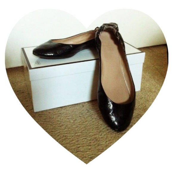 ❌SOLD❌Black flats