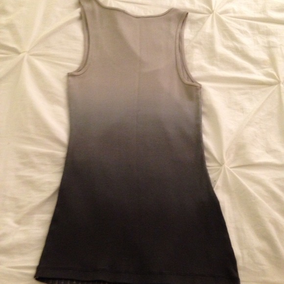 Ombre EXPRESS Top - Picture 2 of 2