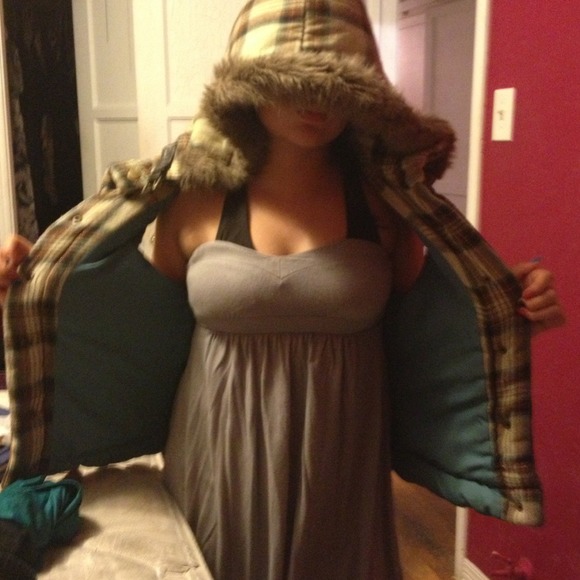 Sleeveles fur jacket - Picture 3 of 3