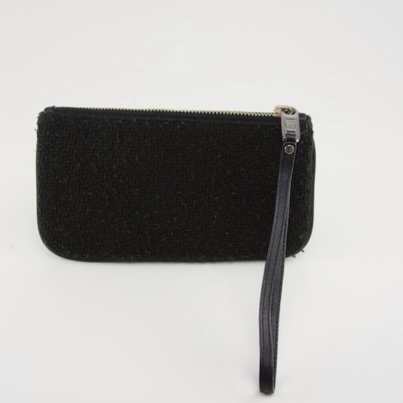 🎉HP 6/13🎉 - Marc by Marc Jacobs clutch - Picture 3 of 3