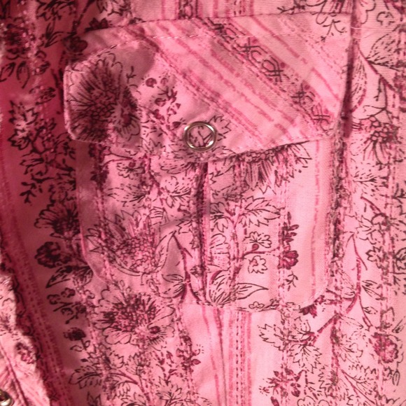 Pink button down - Picture 2 of 3