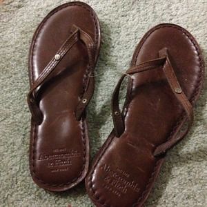 New Brown Abercrombie&Fitch flipsflops