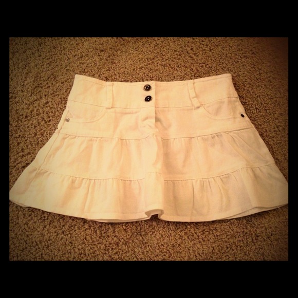 White Denin Skirt - Picture 1 of 3