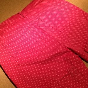 Red & White Amanda's By Gloria Vanderbilt🌸