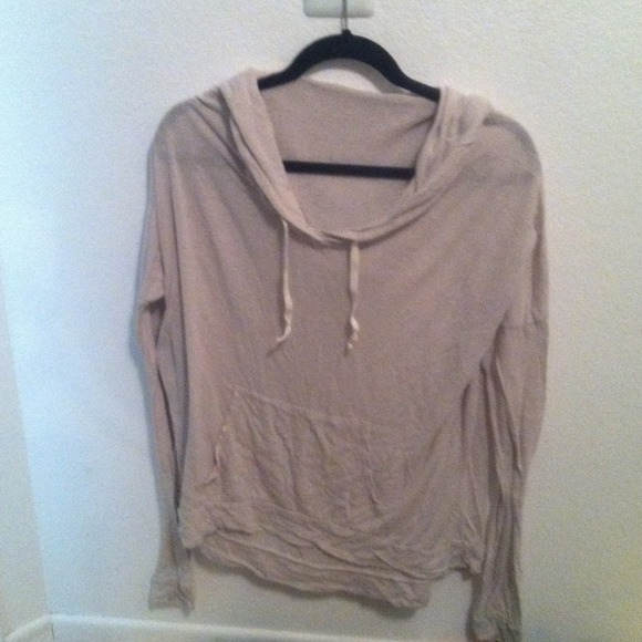 RESERVED Brandy Melville Bettina Hoodie