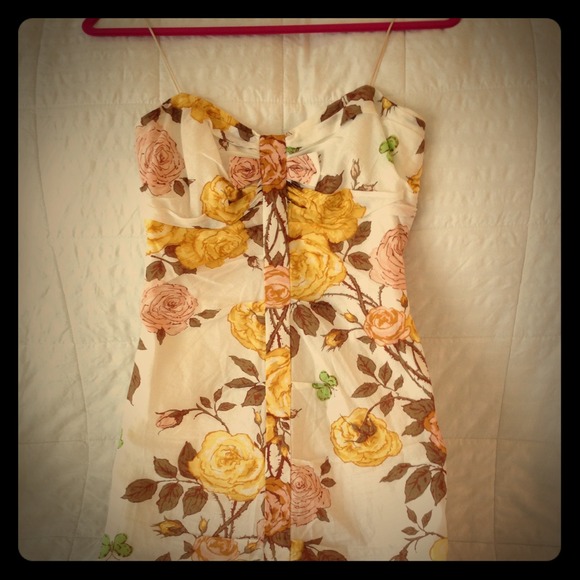 Gorgeous Nicole Miller Collection Garden Dress