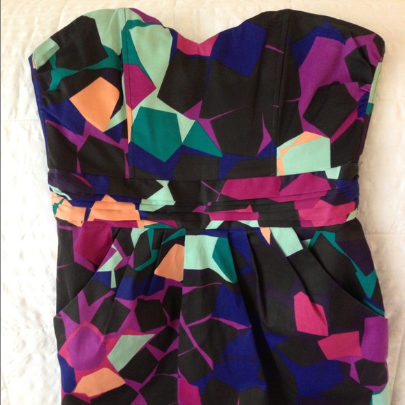 H&M Multi-color Mini Dress with Pockets!!!