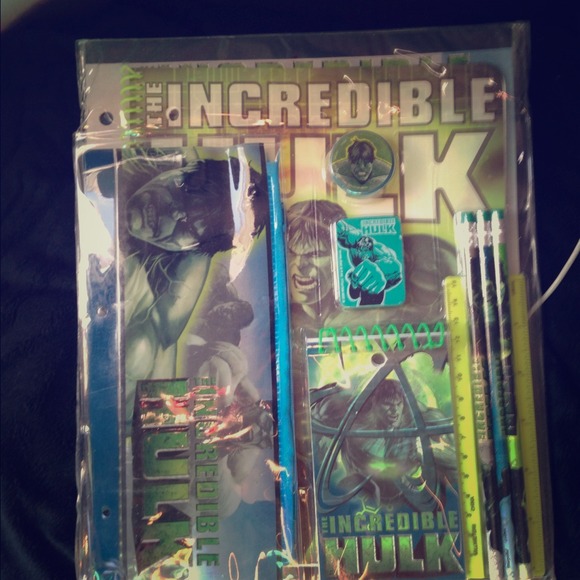 The hulk 11 school pieces