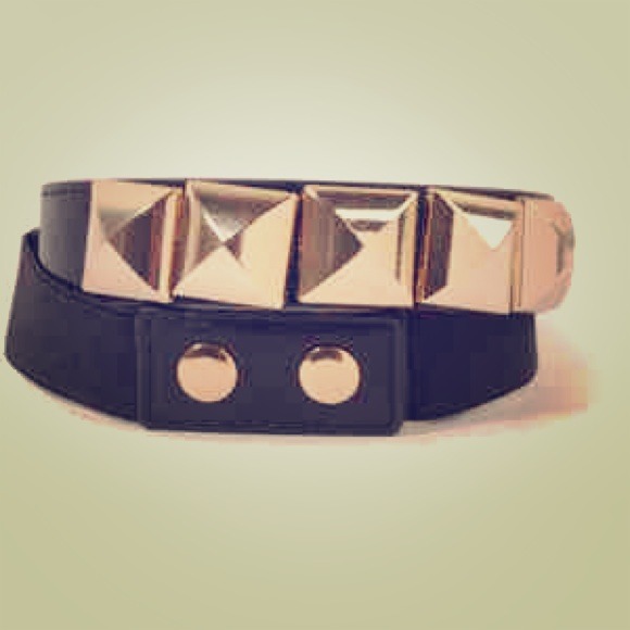 🔴SOLD in bundle🔴Pyramid waist belt