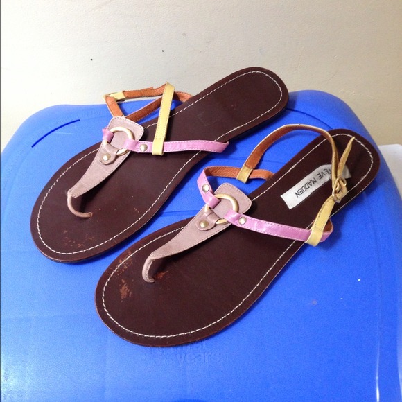 Steve Madden multi strappy sandal - Picture 2 of 3