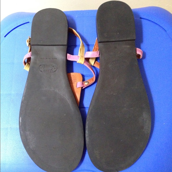 Steve Madden multi strappy sandal - Picture 3 of 3