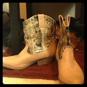 Cowgirl Boots!